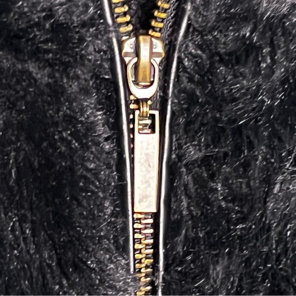 Maurices | Black Faux Fur Thermal Knit Zip Front Cinched Waist Vest, Medium - Picture 5 of 10